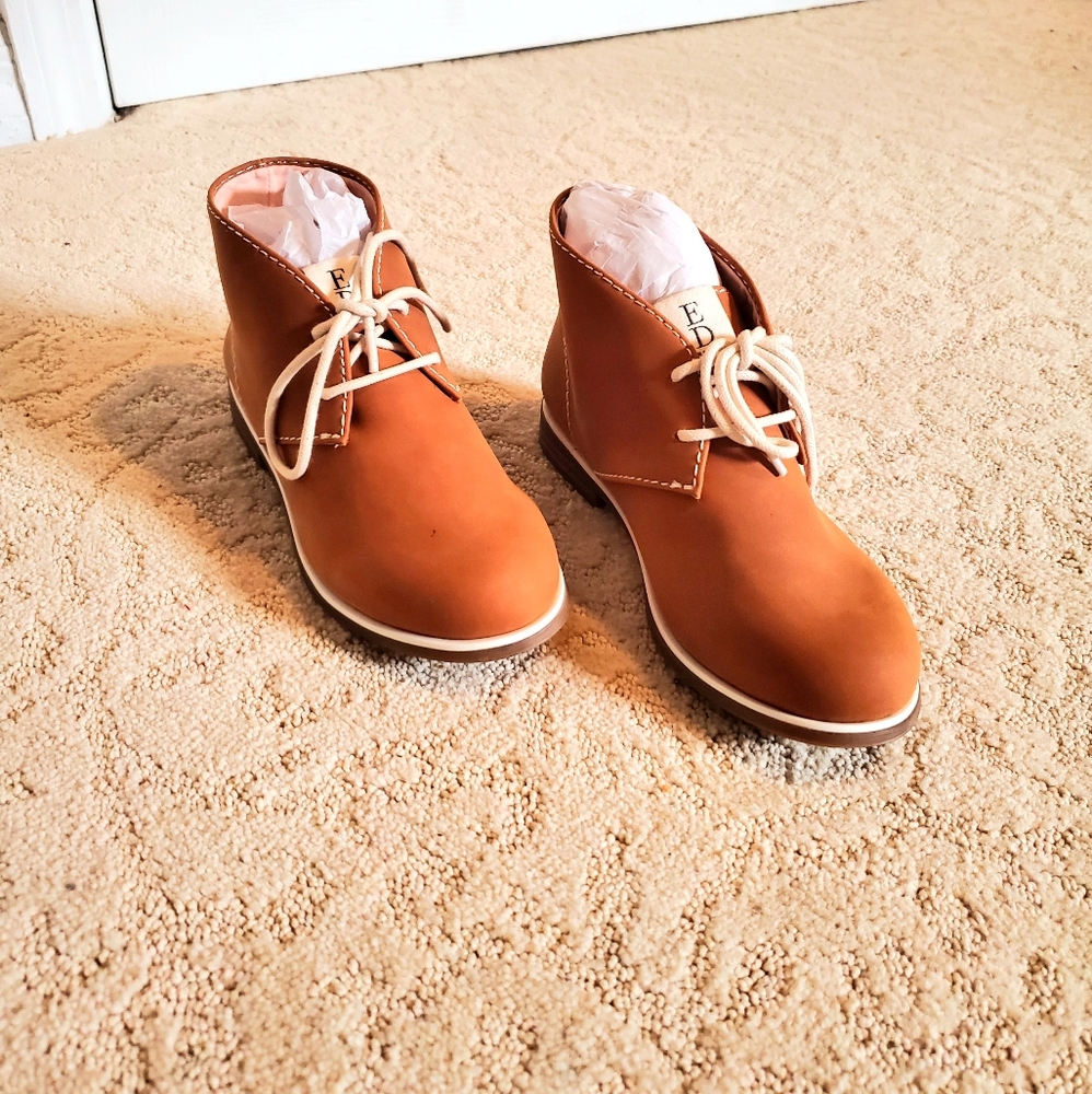 Ellen DeGeneres Love Ankle Boots Brown Lace Up